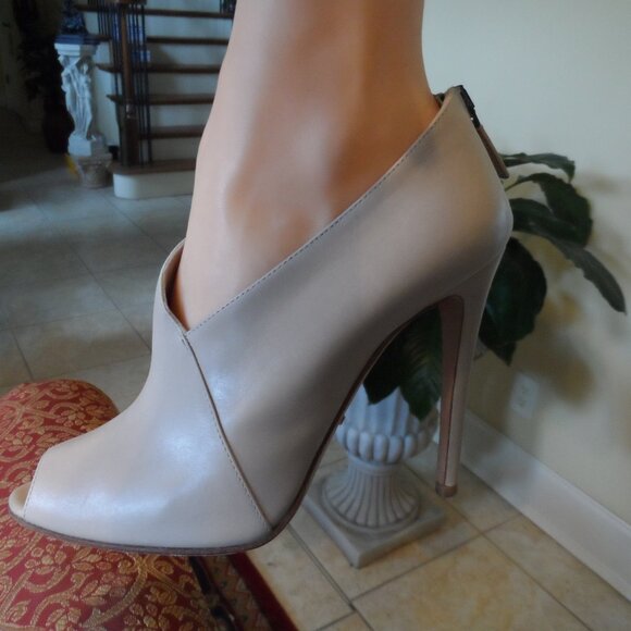 Prada Nude Lamb Leather Peep Toe Ankle Boots Size 37B - Picture 4 of 16